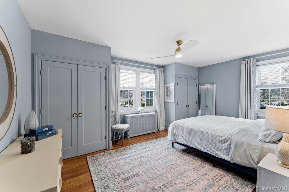 #9 photo, 35-05 167th Street, फ्लशिंग Flushing , NY 11358