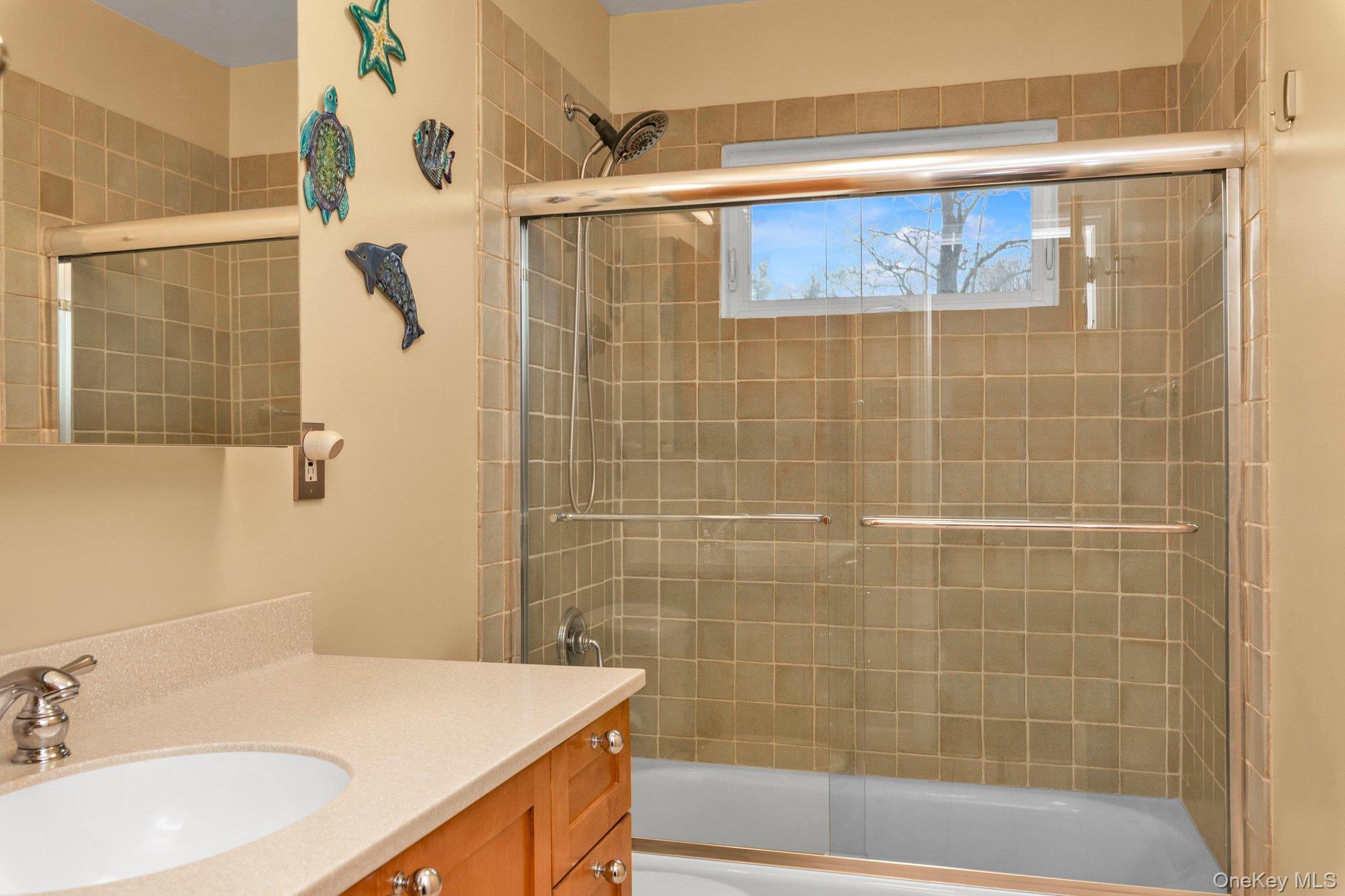 #18 photo, 64 Bankside Drive, সাফোক কাউন্টি Centerport , NY 11721