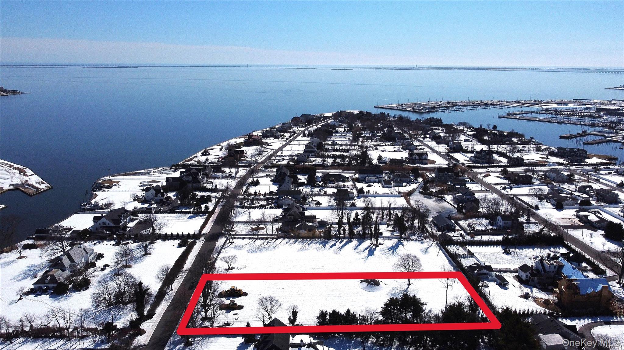 #4 photo, 100 Awixa Avenue, 롱 아일랜드 Bay Shore , NY 11706