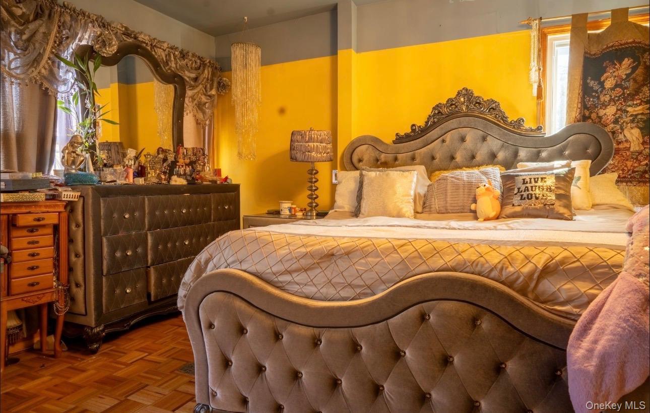 #9 photo, 9728 130th Street, কুইন্‌স Richmond Hill , NY 11419