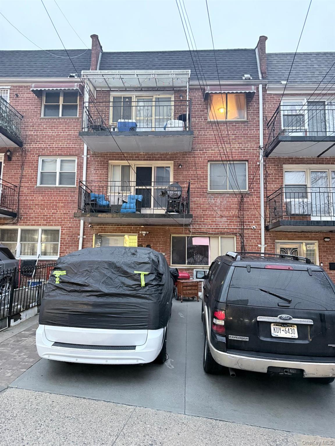 #1 photo, 141-14 85 Road, কুইন্‌স Briarwood , NY 11435