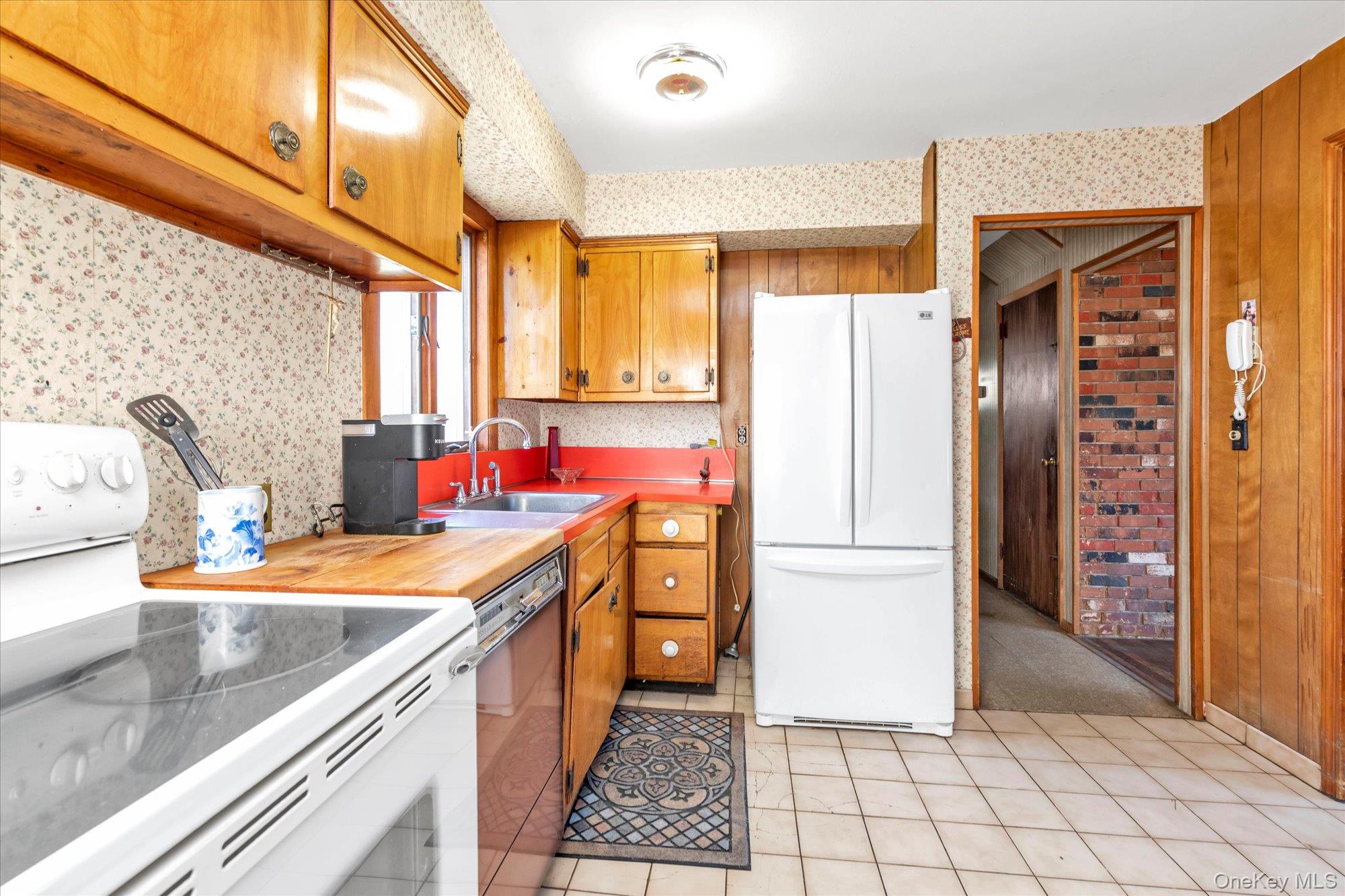 #6 photo, 120 W 19th Street, Deer Park , NY 11729