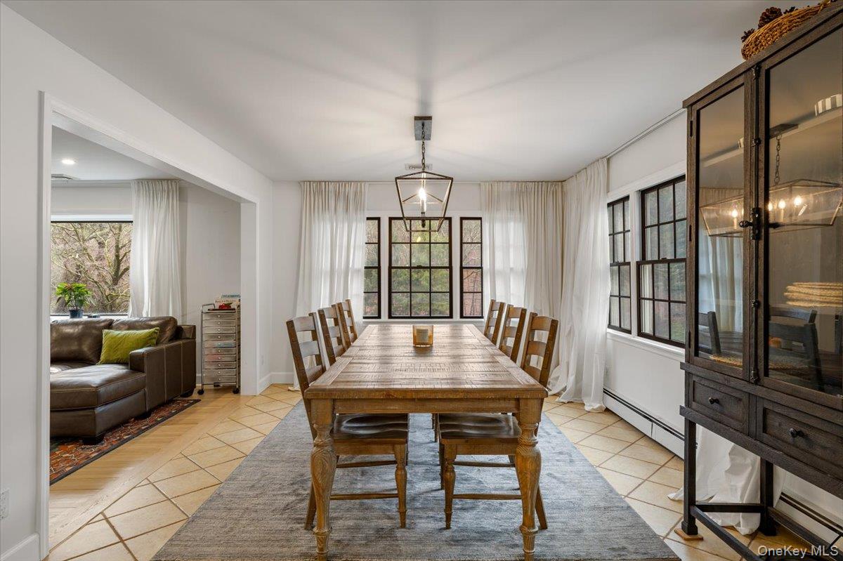 #5 photo, 223 Bread And Cheese Hollow Road, 롱 아일랜드 Northport , NY 11768