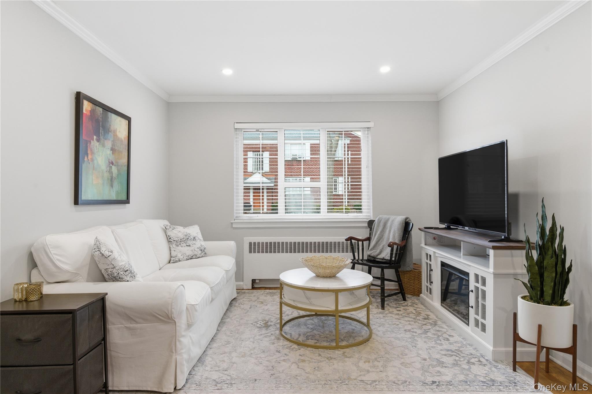 #4 photo, 22 Nathan Hale Drive, সাফোক কাউন্টি Huntington , NY 11743