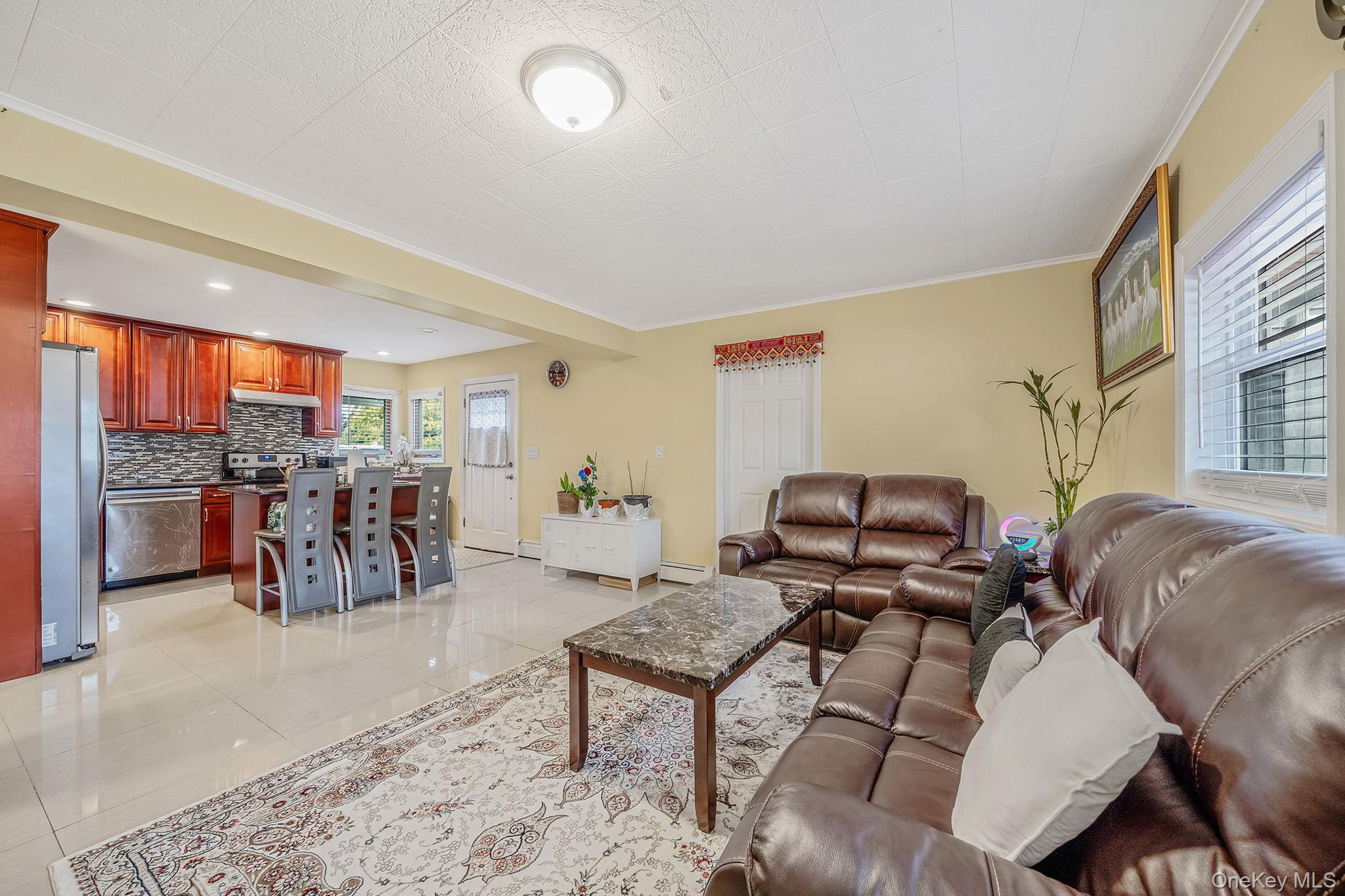 #7 photo, 8 Bent Lane, Levittown , NY 11756