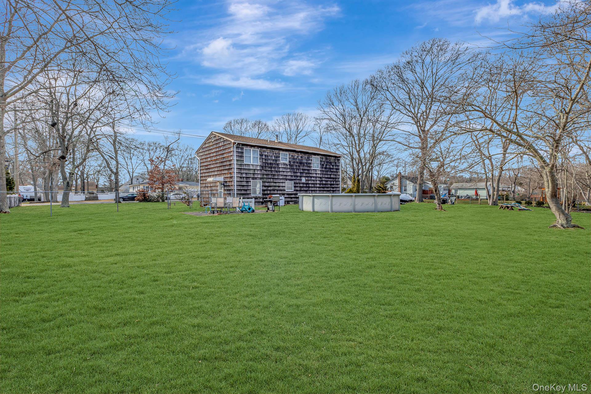 #11 photo, 191 Hawthorne Street, সাফোক কাউন্টি Mastic , NY 11950