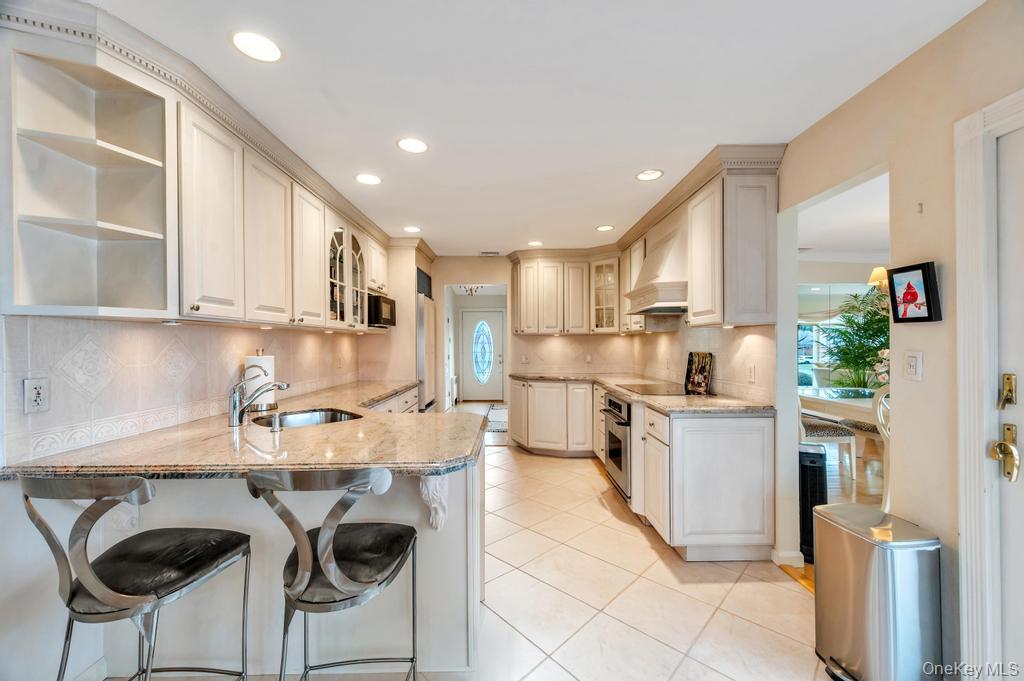 #5 photo, 4 Brooks Street, Hicksville , NY 11801