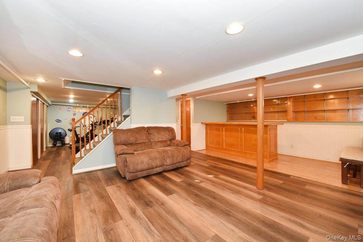 #18 photo, 105 Dow Avenue, 롱 아일랜드 Mineola , NY 11501