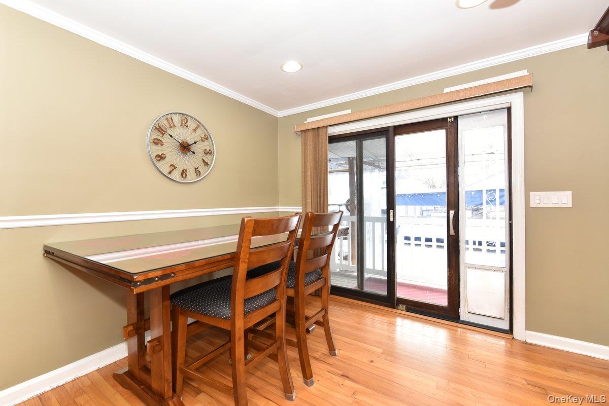 #6 photo, 105 Dow Avenue, 롱 아일랜드 Mineola , NY 11501