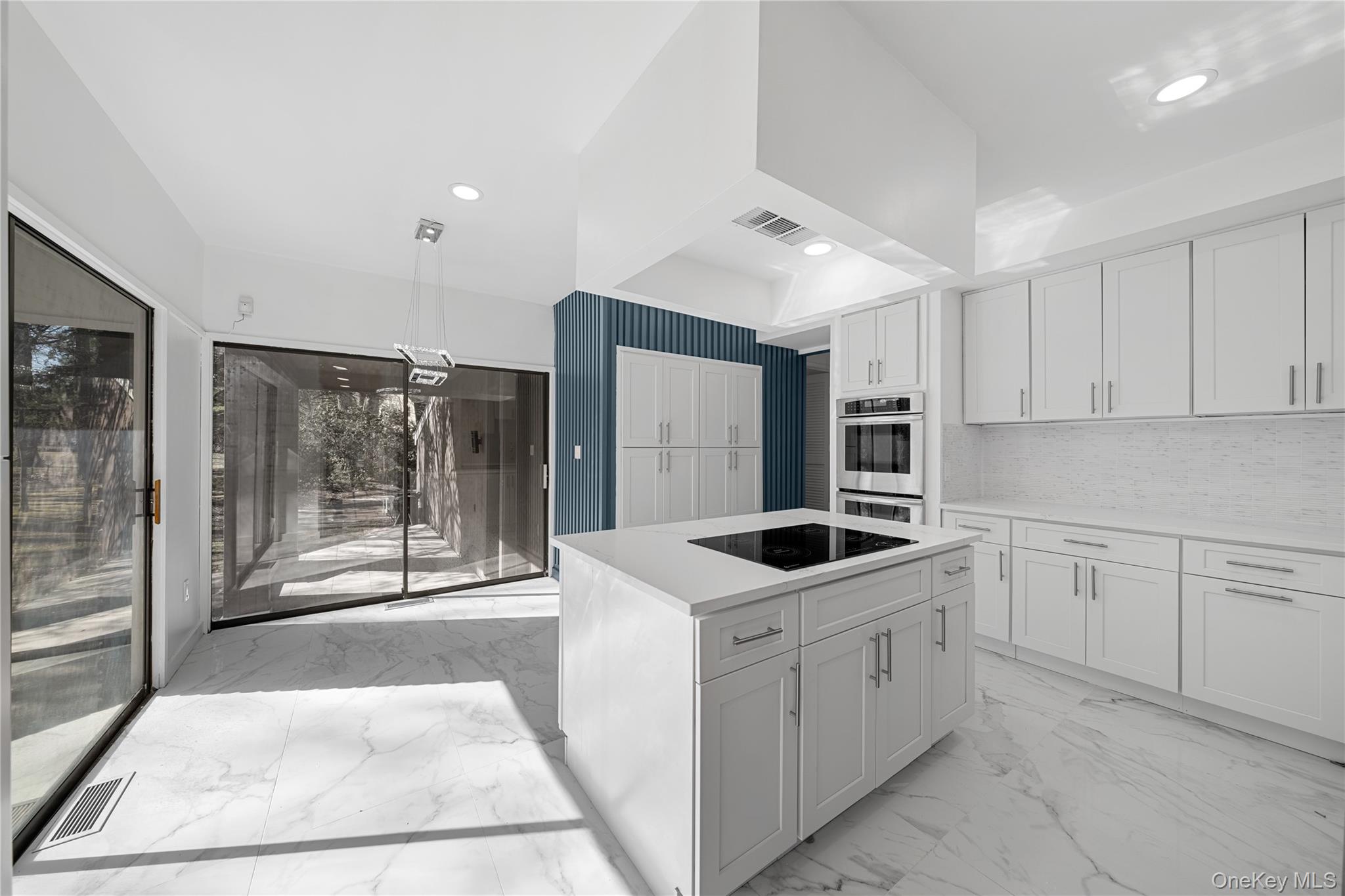 #16 photo, 12 Lost Meadow Lane, সাফোক কাউন্টি Port Jefferson , NY 11777