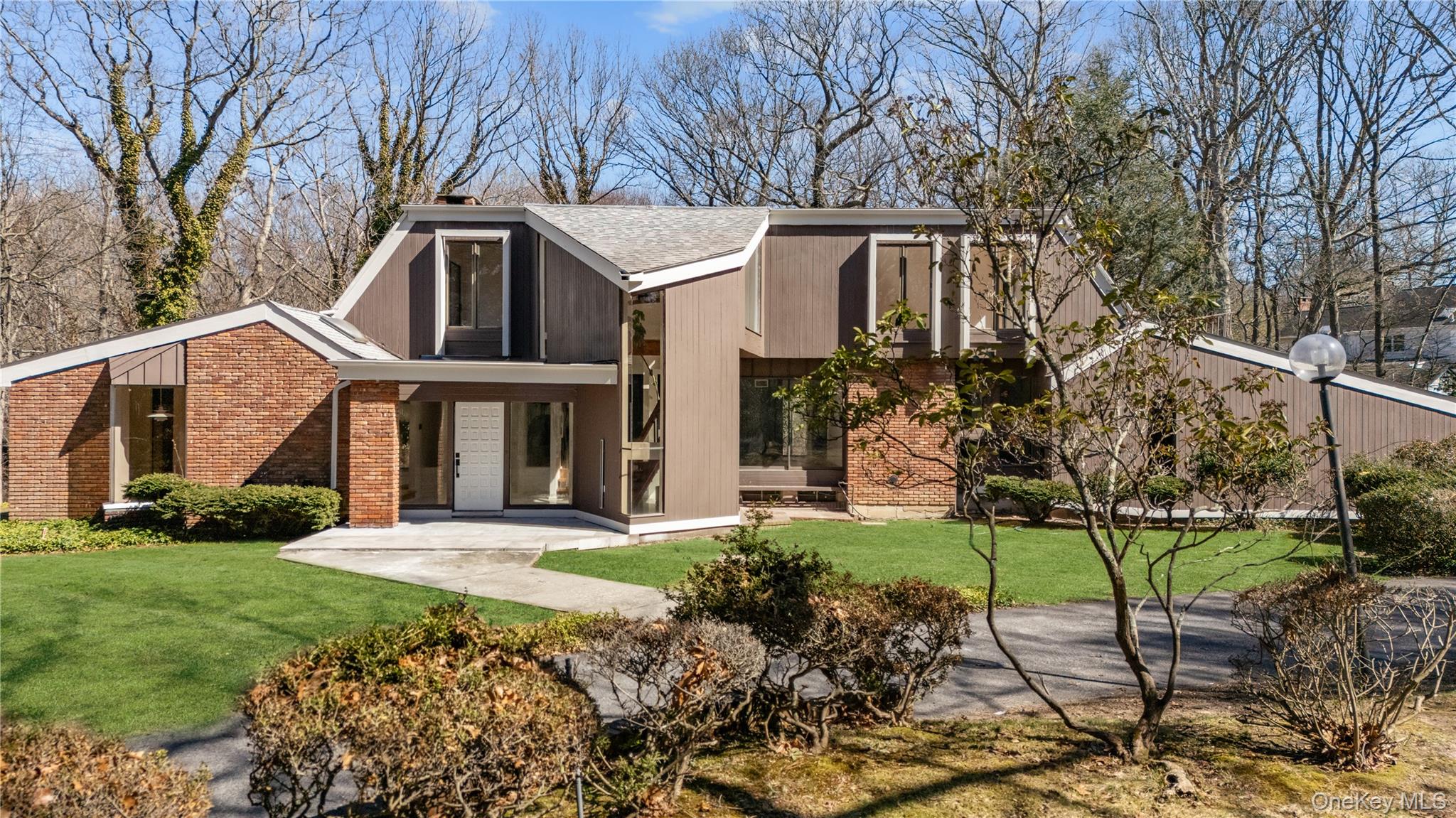 #2 photo, 12 Lost Meadow Lane, সাফোক কাউন্টি Port Jefferson , NY 11777