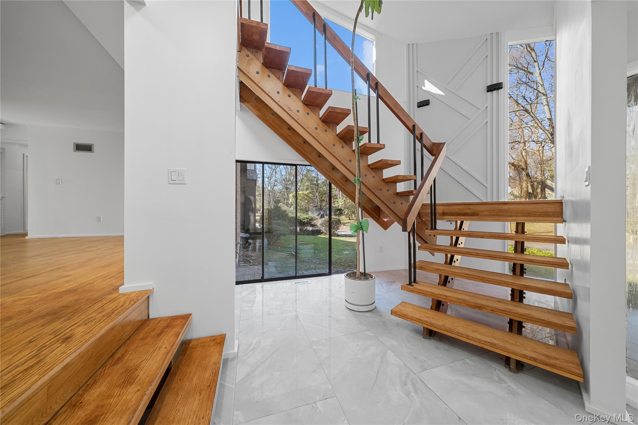 #8 photo, 12 Lost Meadow Lane, সাফোক কাউন্টি Port Jefferson , NY 11777