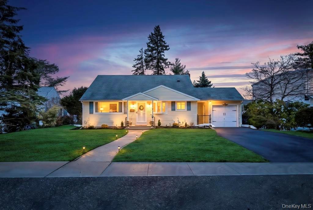 #1 photo, 46 Walter Avenue, নাসাউ কাউন্টি Hicksville , NY 11801