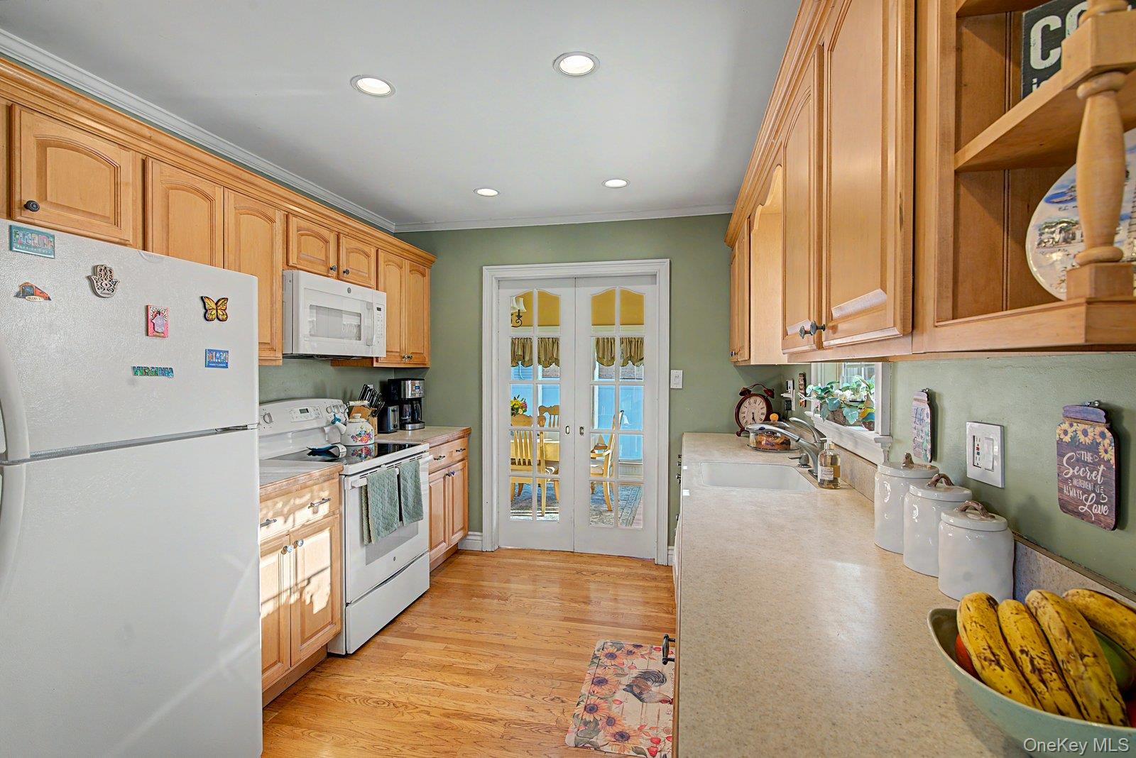 #10 photo, 72 Harris Street, 롱 아일랜드 Patchogue , NY 11772