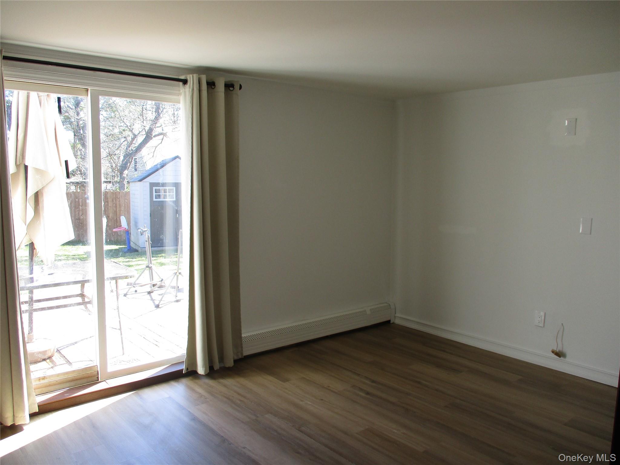 #10 photo, 39 Split Cedar Drive, সাফোক কাউন্টি Islandia , NY 11749