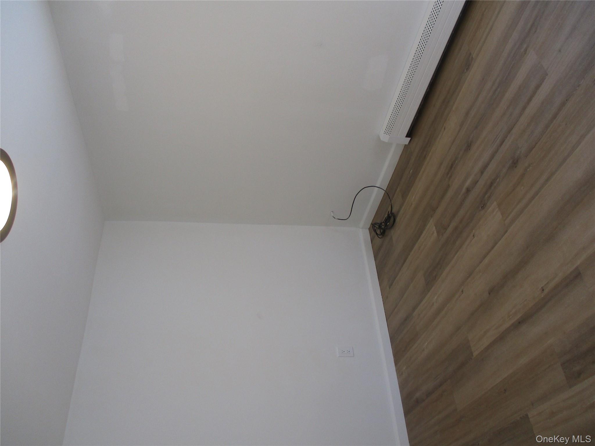 #12 photo, 39 Split Cedar Drive, সাফোক কাউন্টি Islandia , NY 11749