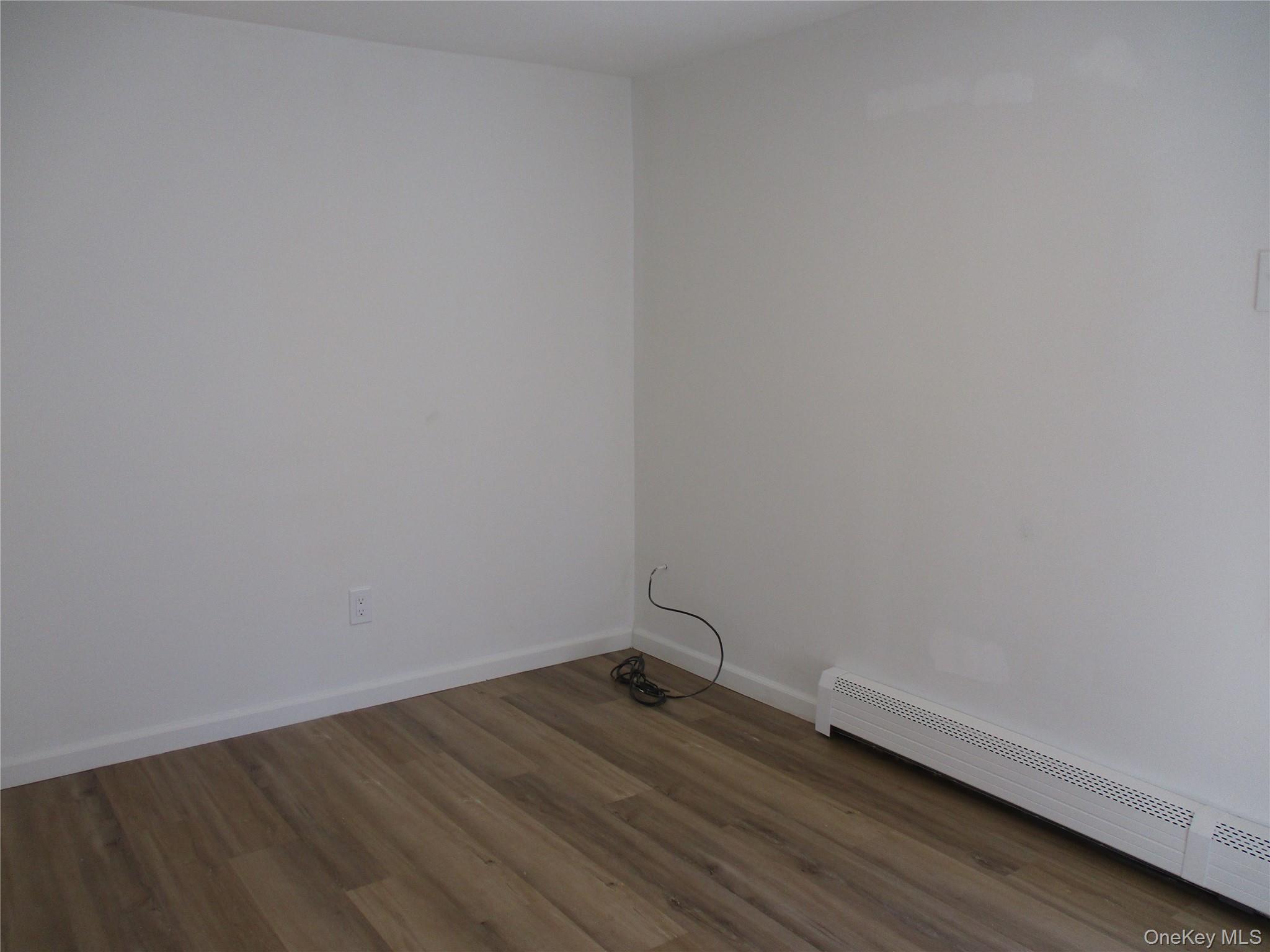 #13 photo, 39 Split Cedar Drive, সাফোক কাউন্টি Islandia , NY 11749