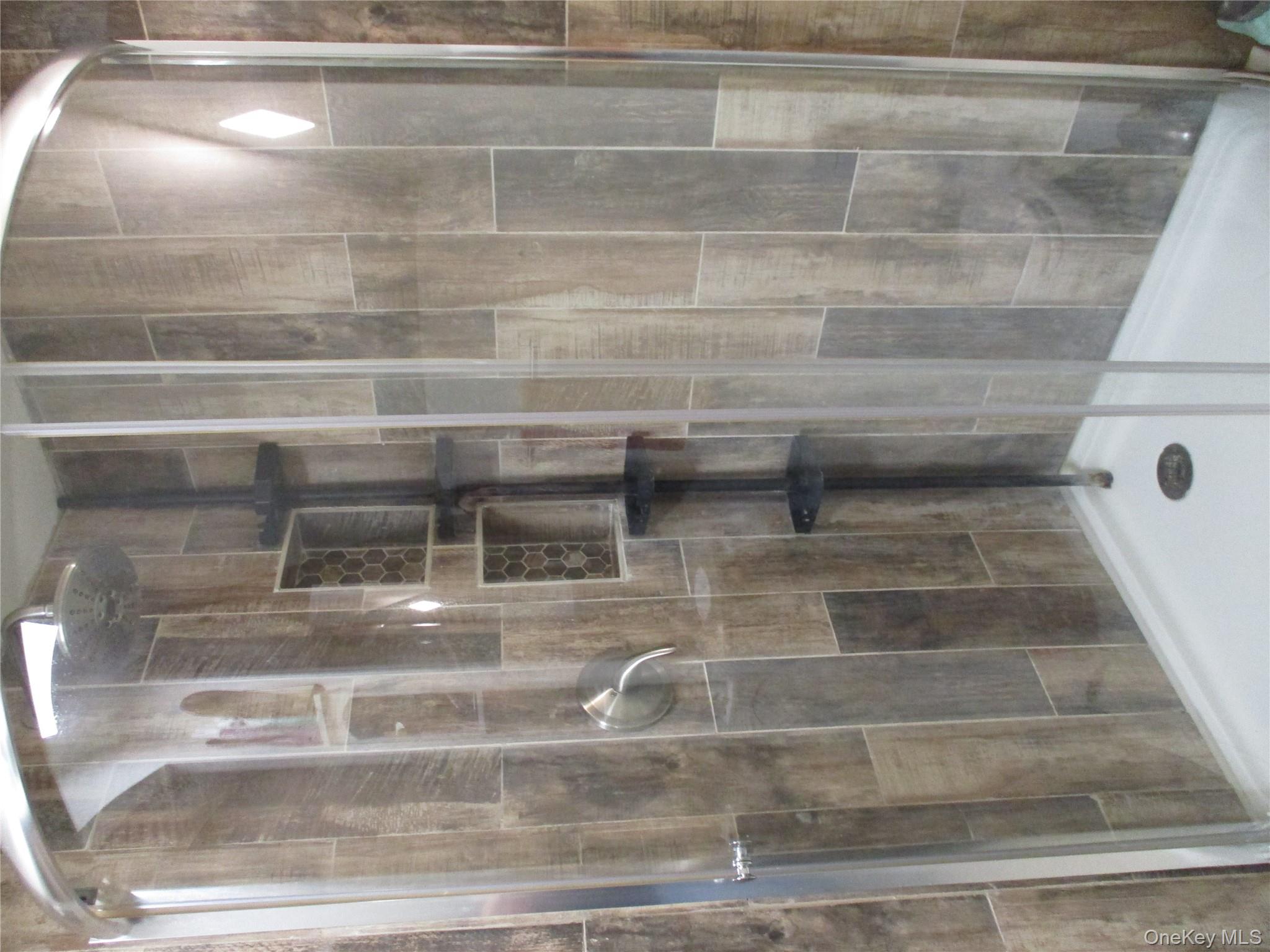 #15 photo, 39 Split Cedar Drive, সাফোক কাউন্টি Islandia , NY 11749