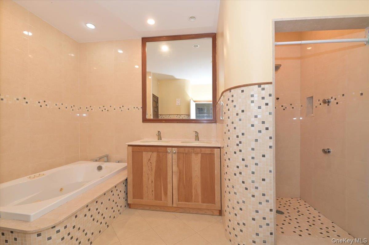 #20 photo, 10-11 Bay 24th Street, কুইন্‌স Far Rockaway , NY 11691