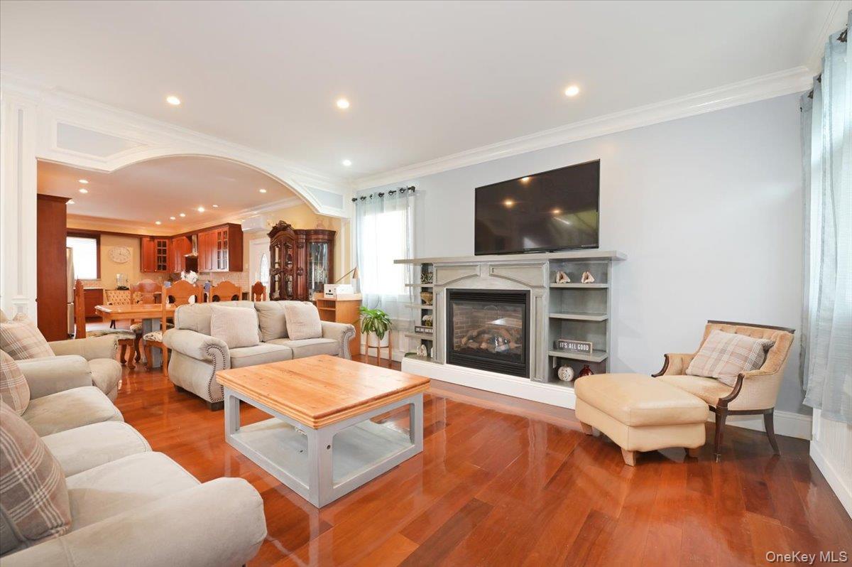 #5 photo, 10-11 Bay 24th Street, কুইন্‌স Far Rockaway , NY 11691