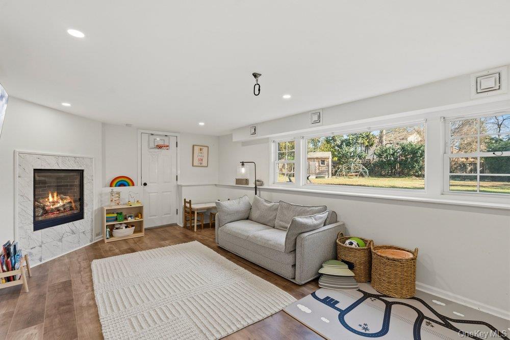 #20 photo, 34 Foxwood Drive, সাফোক কাউন্টি Huntington Station , NY 11746