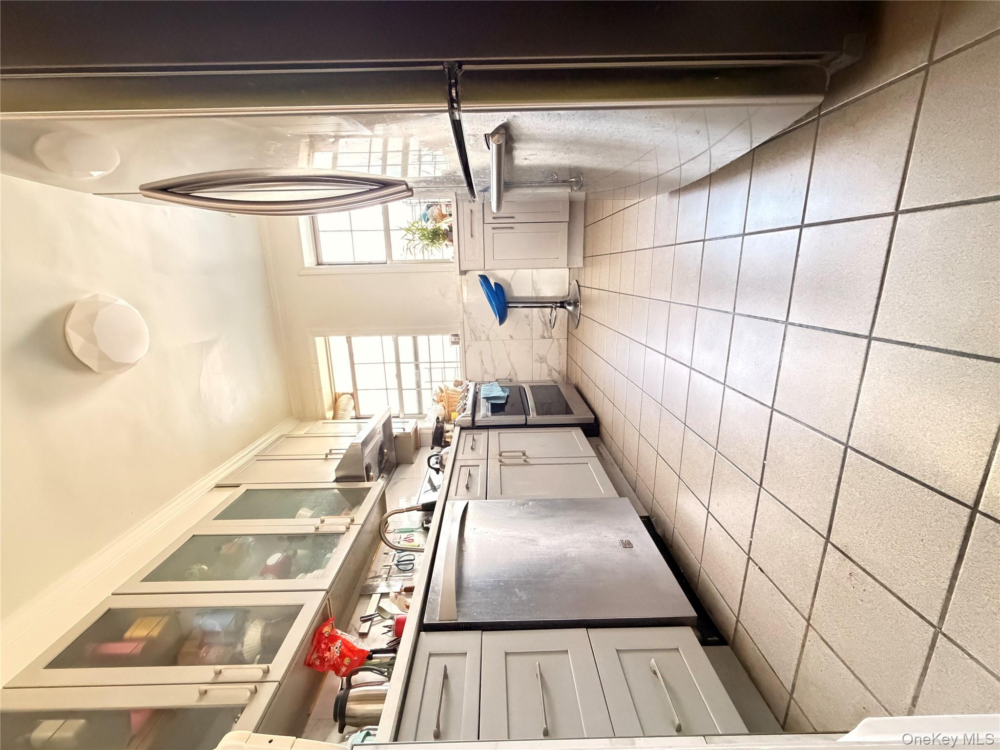 #2 photo, 138-22 78th Avenue, কুইন্‌স Kew Garden Hills , NY 11367