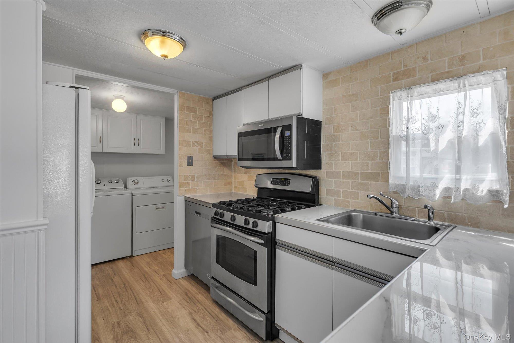 #6 photo, 74 Maple St, East Quogue , NY 11942