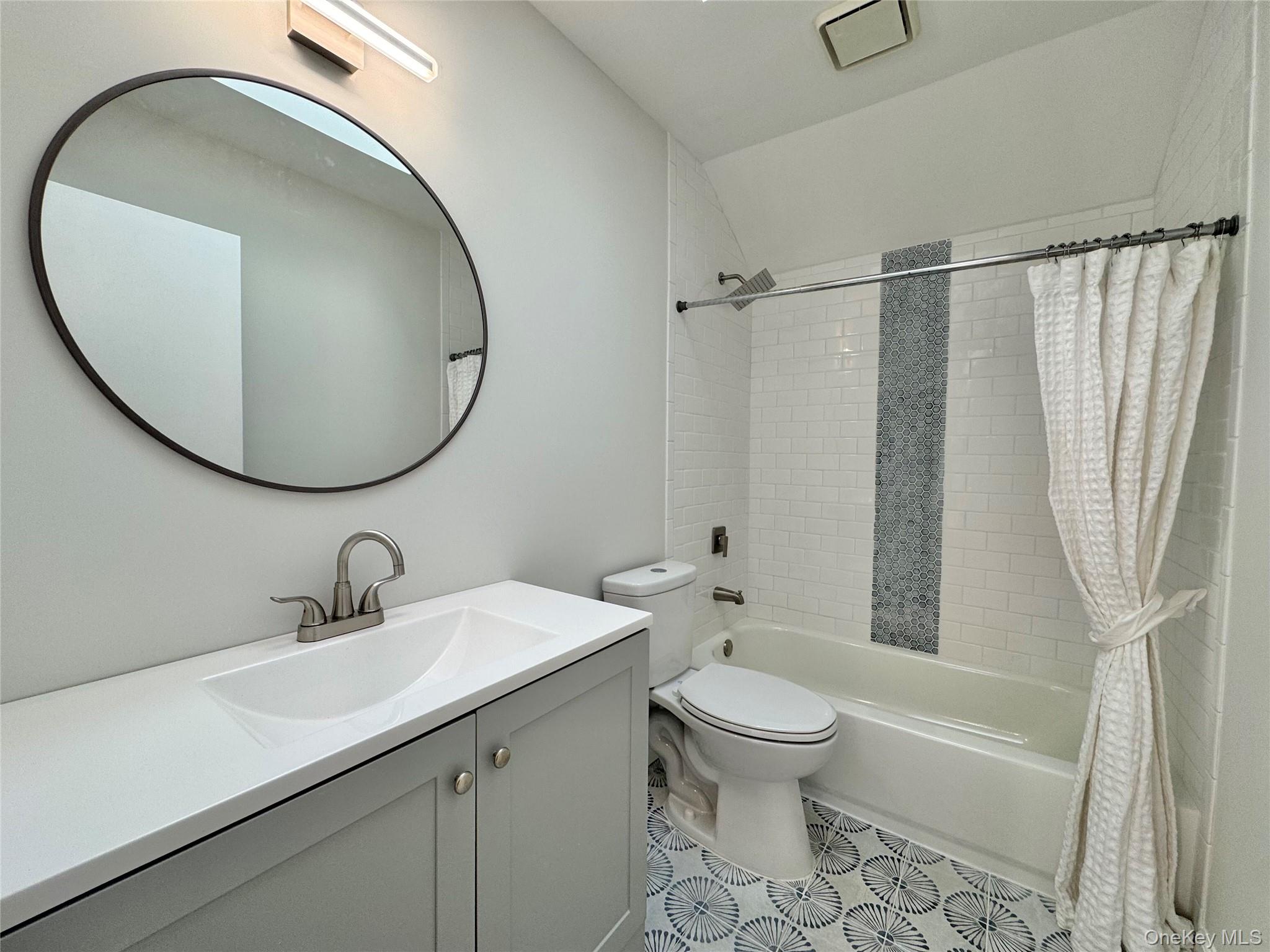 #17 photo, 188 River Drive, সাফোক কাউন্টি Moriches , NY 11955