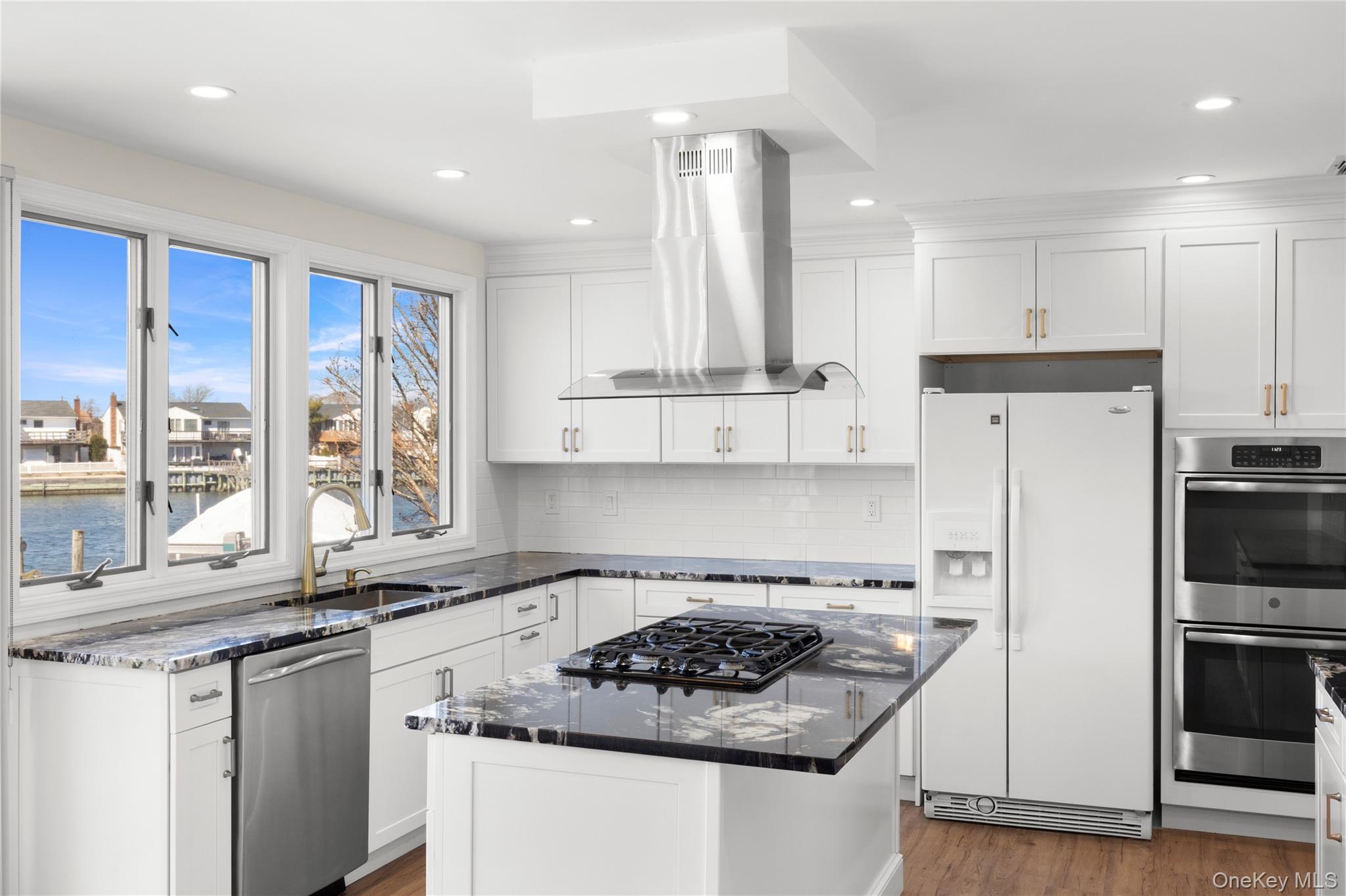 #13 photo, 3146 Lee Place, Bellmore , NY 11710