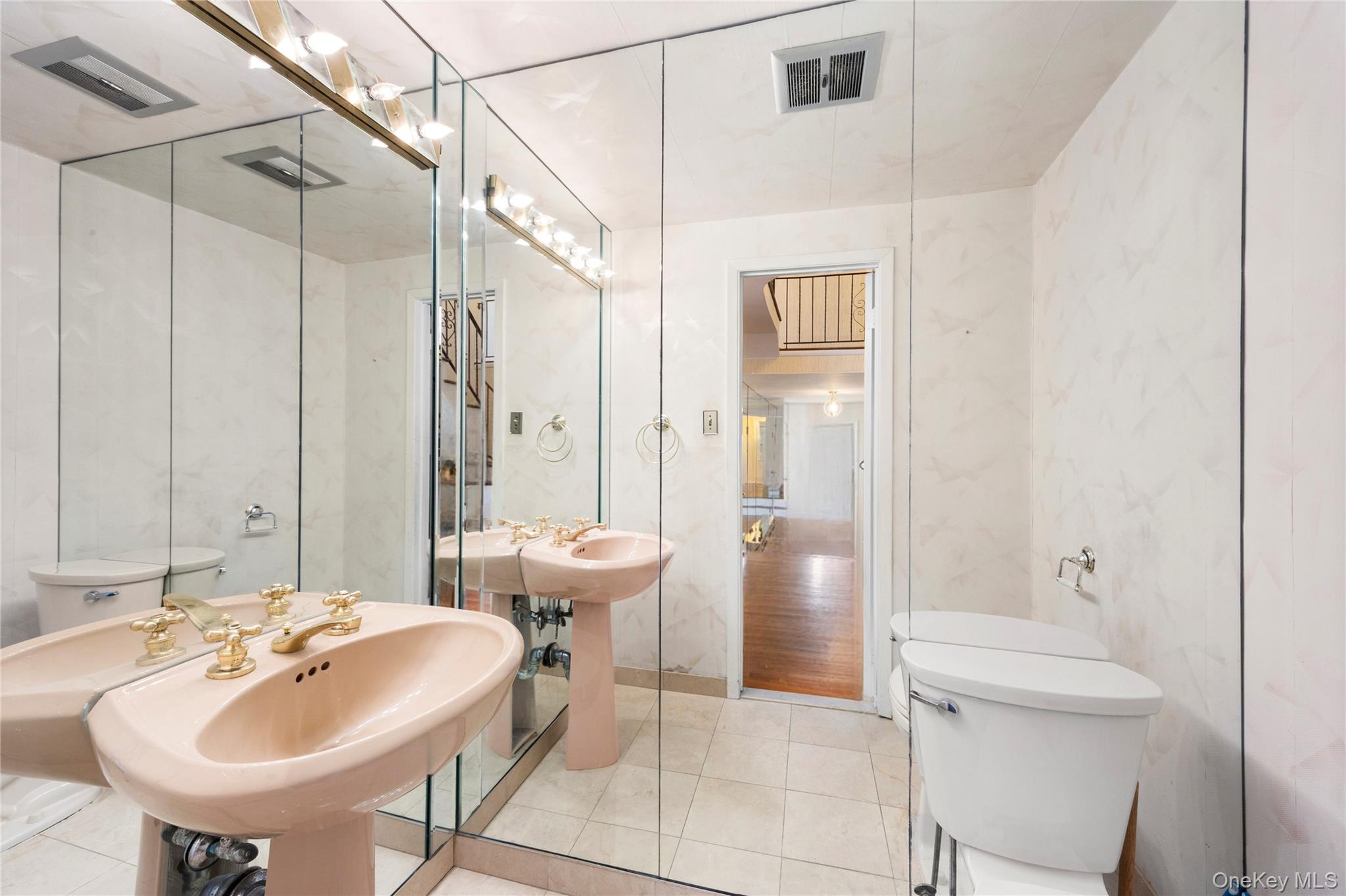 #19 photo, 3146 Lee Place, Bellmore , NY 11710