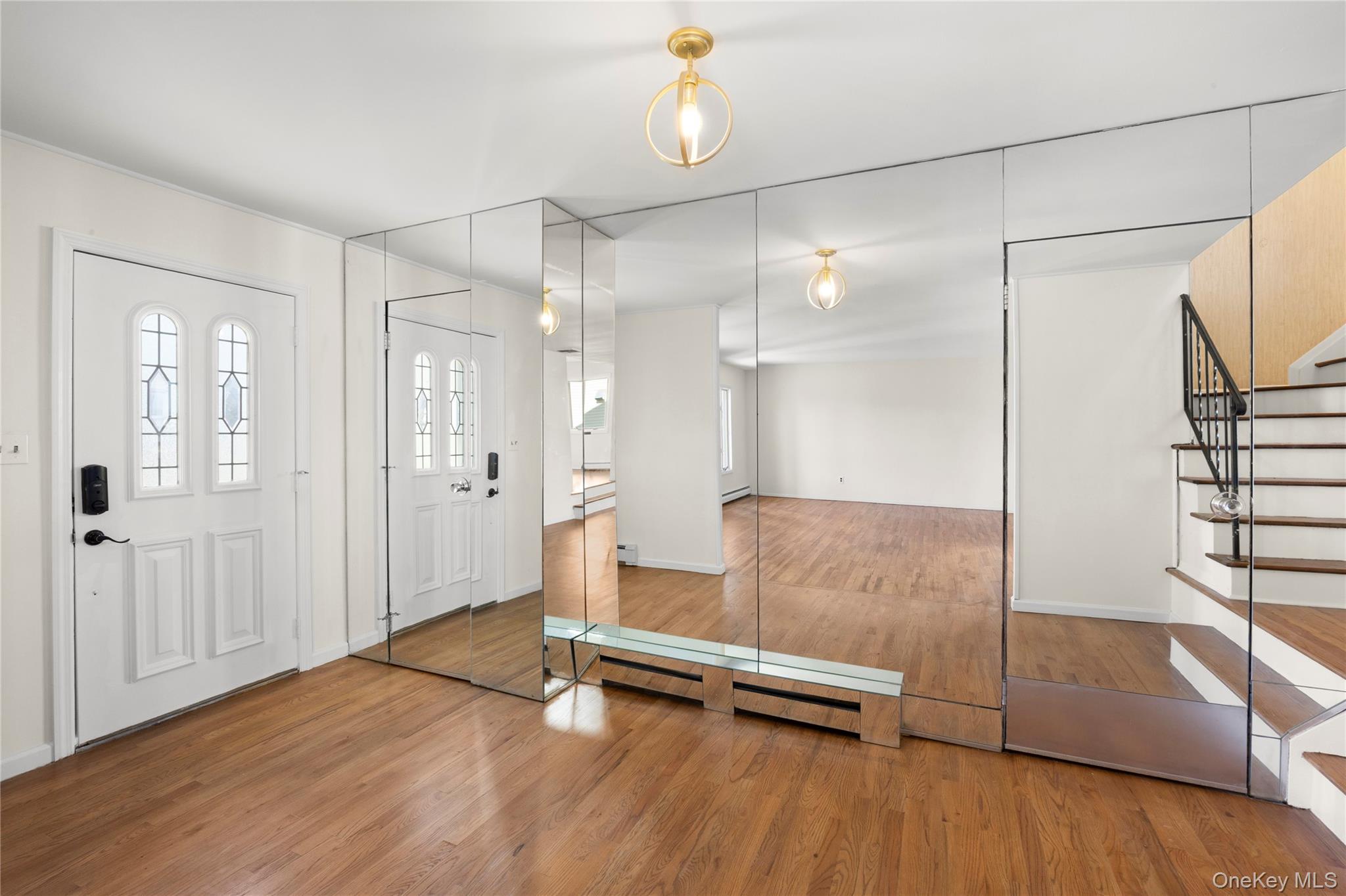 #20 photo, 3146 Lee Place, Bellmore , NY 11710