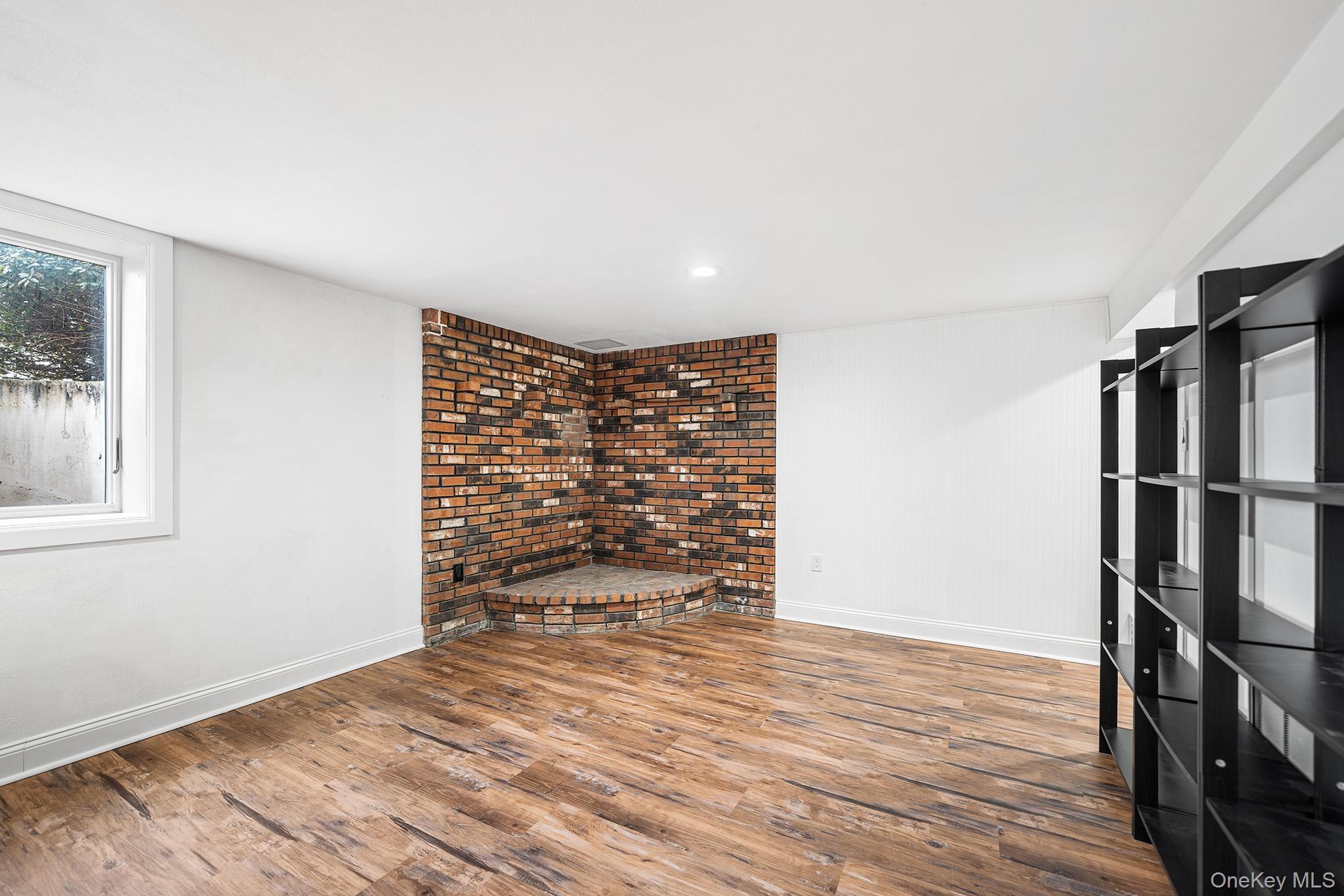 #20 photo, 9 Sunrise Terrace, Newburgh , NY 12553