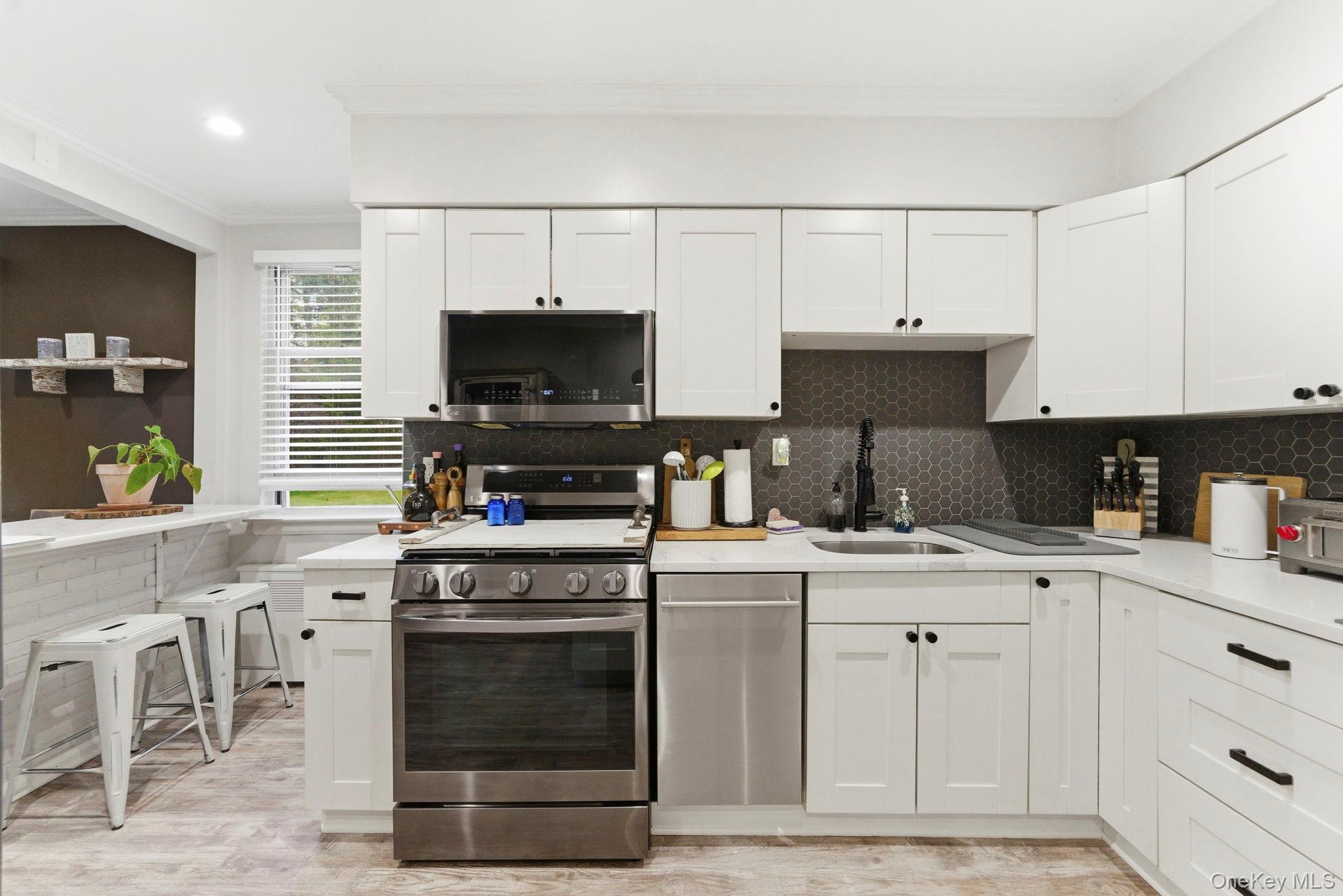 #8 photo, 2 Bryant Crescent, White Plains , NY 10605