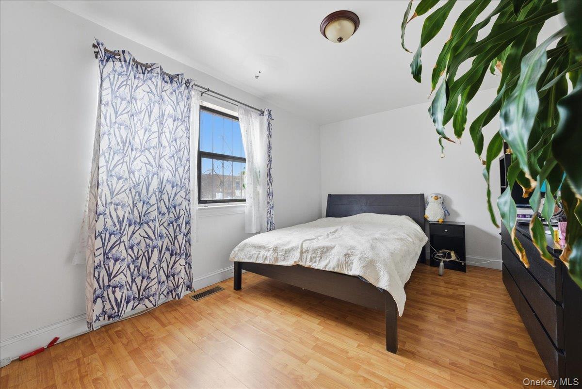 #16 photo, 703 Cauldwell Avenue, Bronx , NY 10455