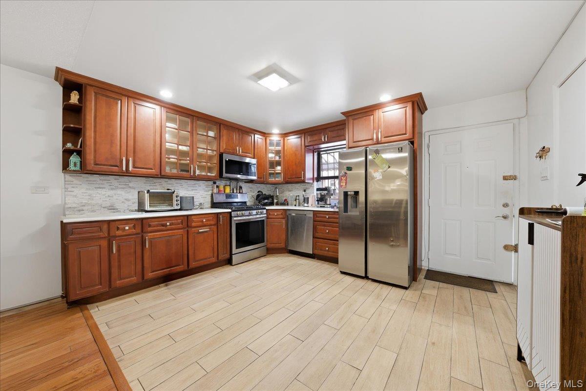 #8 photo, 703 Cauldwell Avenue, Bronx , NY 10455