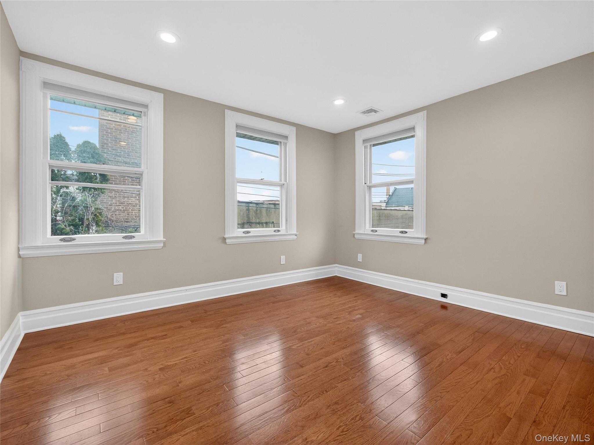 #5 photo, 79 Lafayette Avenue, Suffern , NY 10901