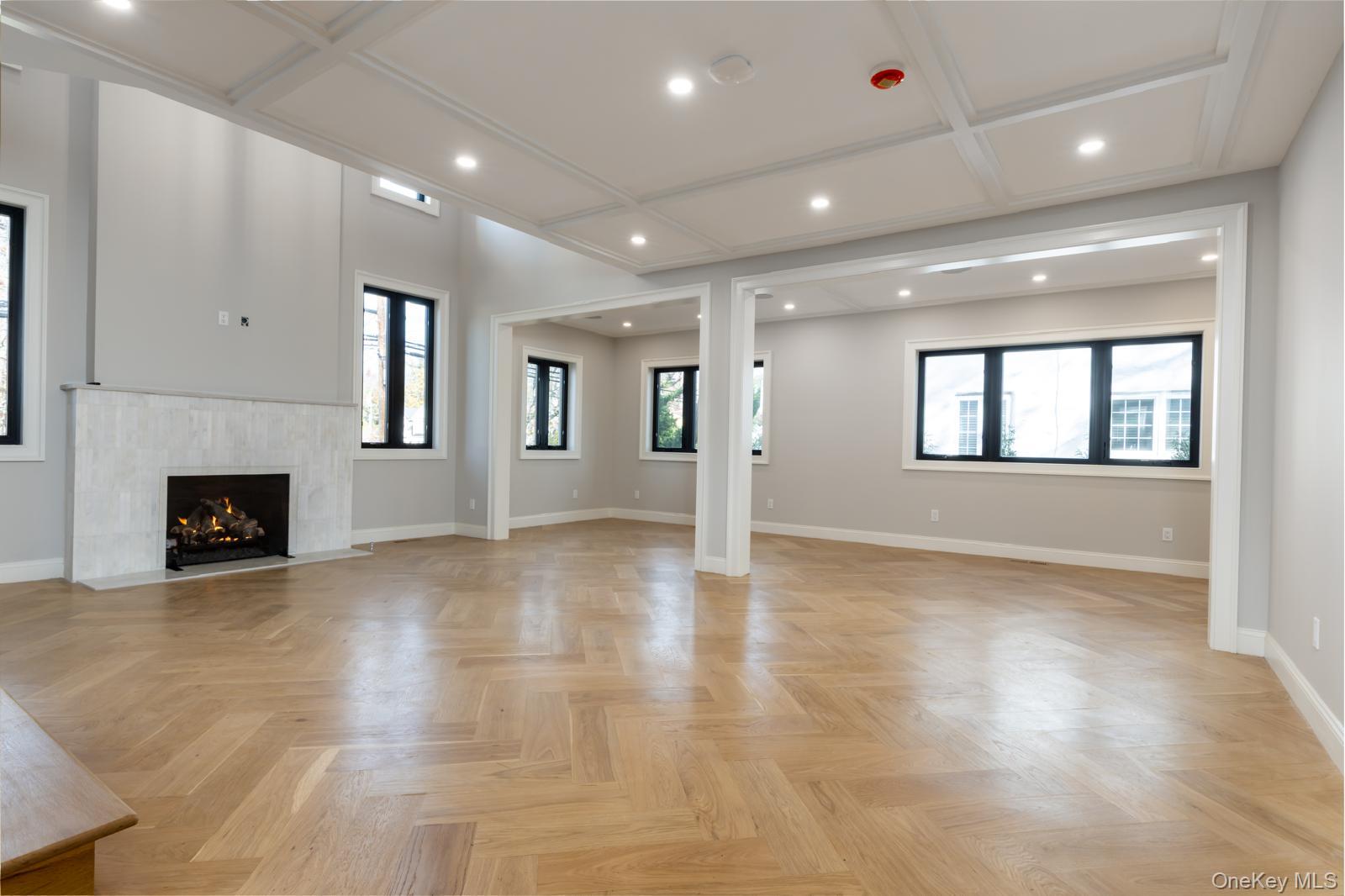 #10 photo, 120 Baker Hill Road, Нассау ‖ Great Neck , NY 11023