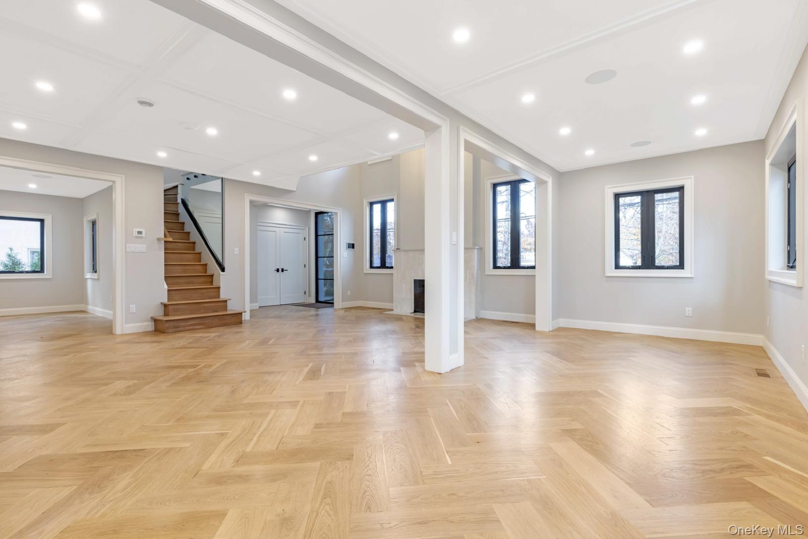 #18 photo, 120 Baker Hill Road, Нассау ‖ Great Neck , NY 11023