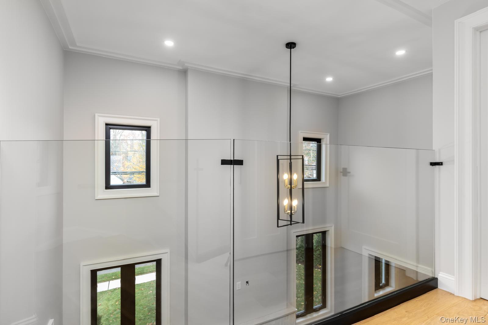 #19 photo, 120 Baker Hill Road, Нассау ‖ Great Neck , NY 11023