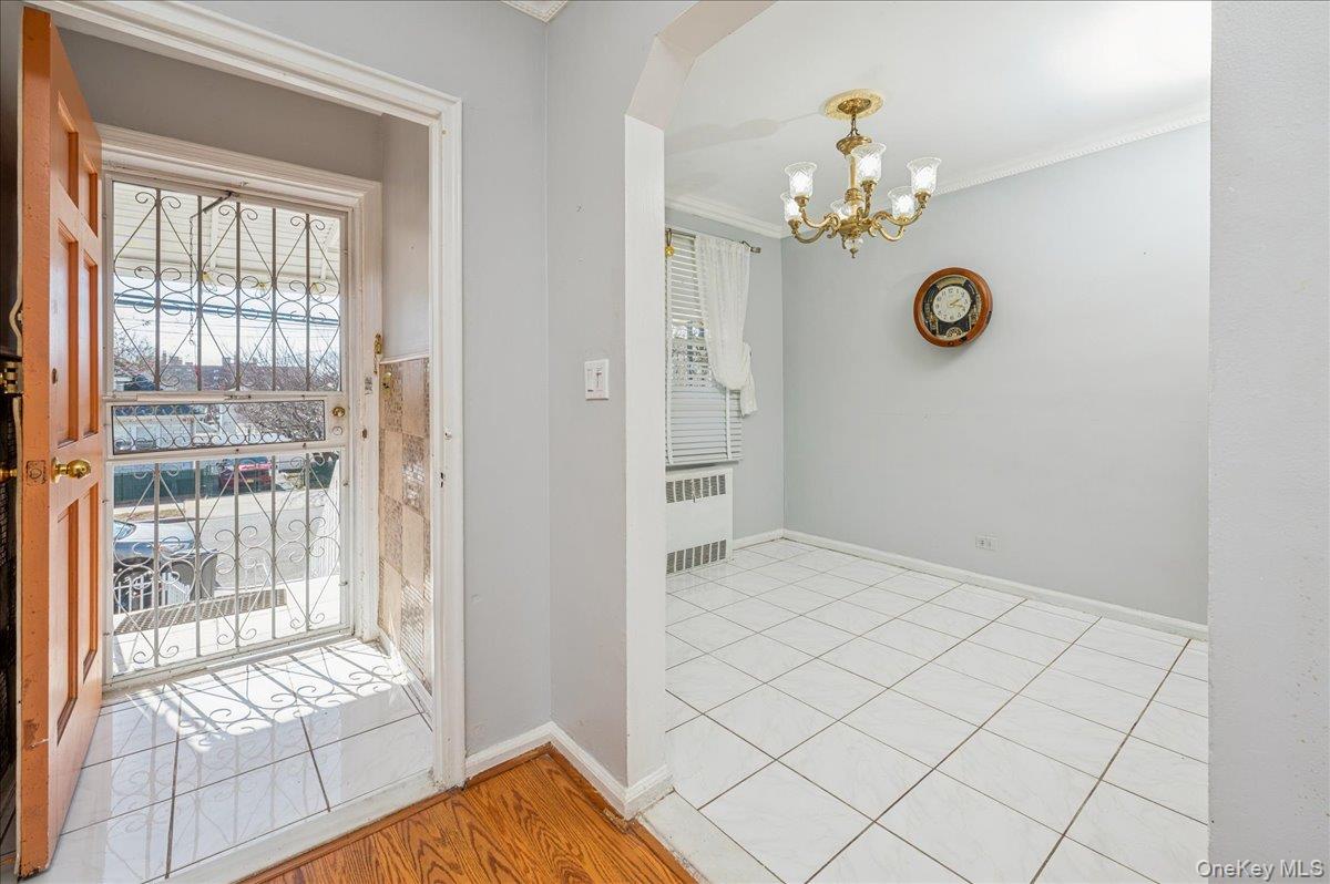 #4 photo, 412 Calhoun Avenue, ব্রঙ্কস Bronx , NY 10465