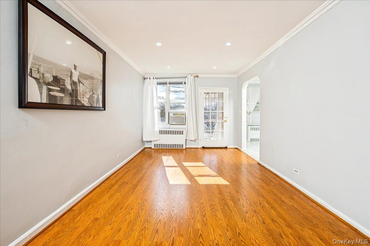 #5 photo, 412 Calhoun Avenue, ব্রঙ্কস Bronx , NY 10465