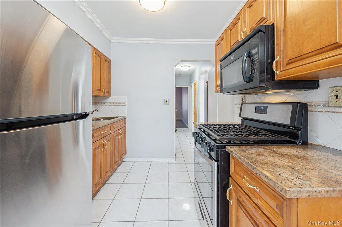 #8 photo, 412 Calhoun Avenue, ব্রঙ্কস Bronx , NY 10465