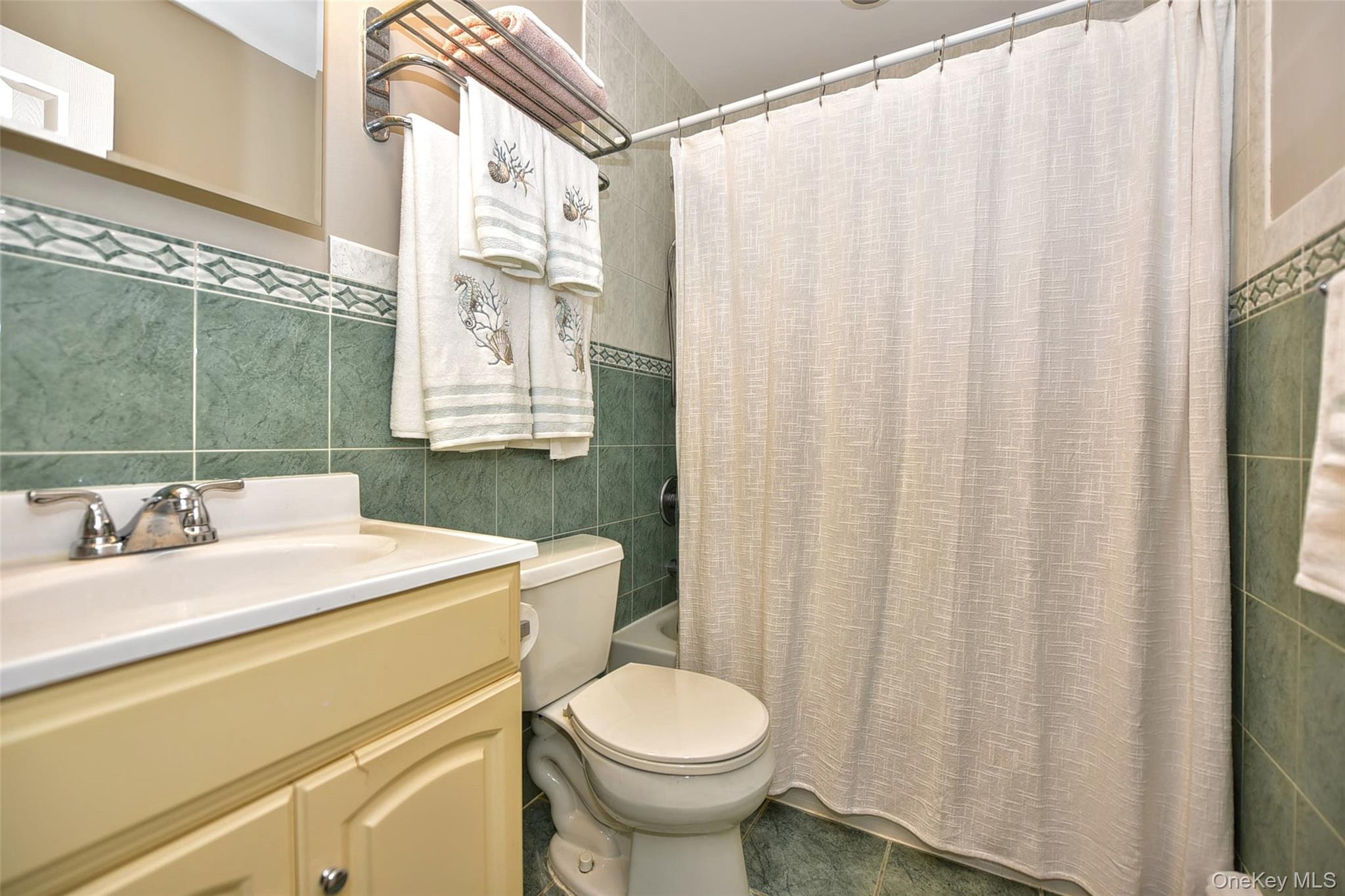 #16 photo, 65 Bon Aire Circle, Suffern , NY 10952