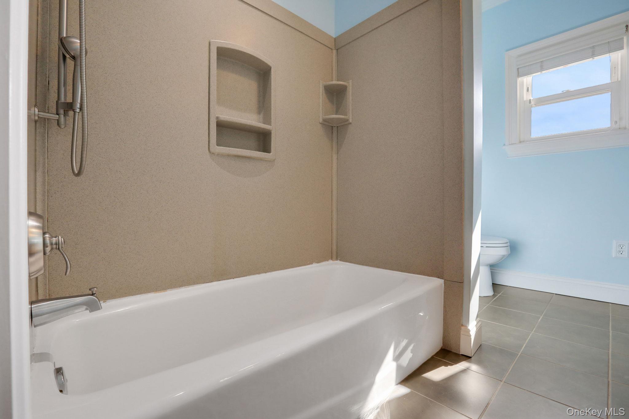 #18 photo, 411 Albany Avenue, Kingston , NY 12401