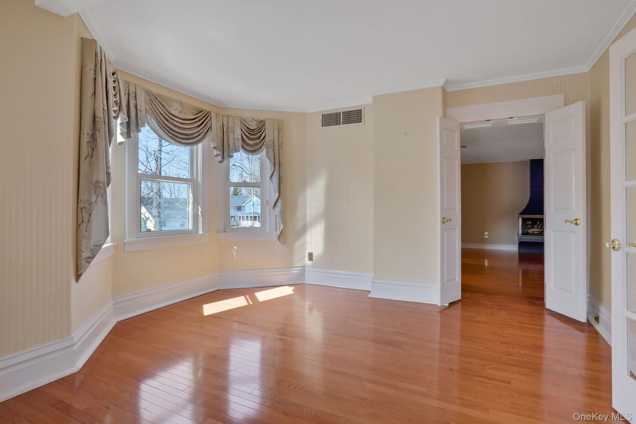 #20 photo, 411 Albany Avenue, Kingston , NY 12401