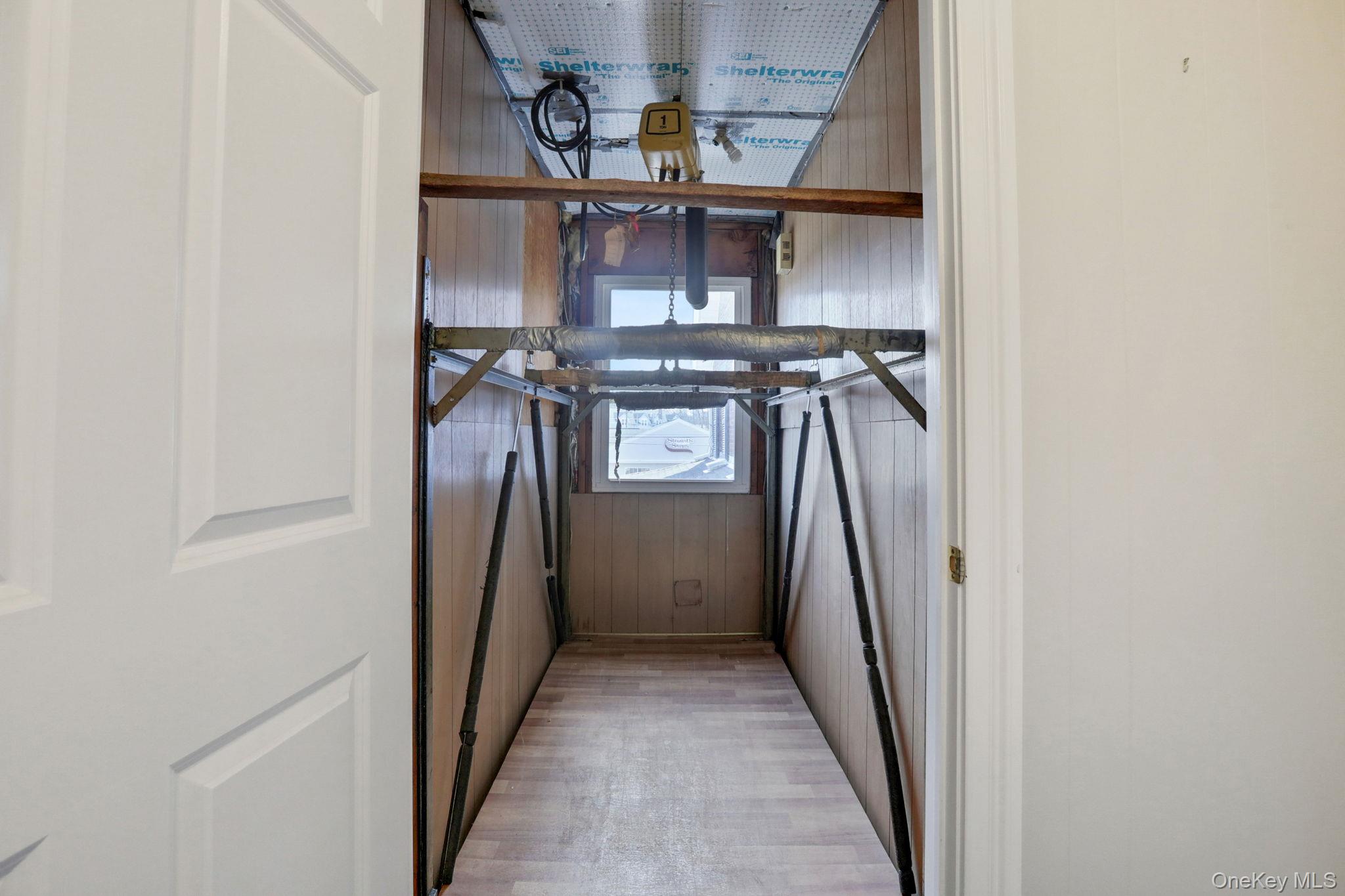 #7 photo, 411 Albany Avenue, Kingston , NY 12401