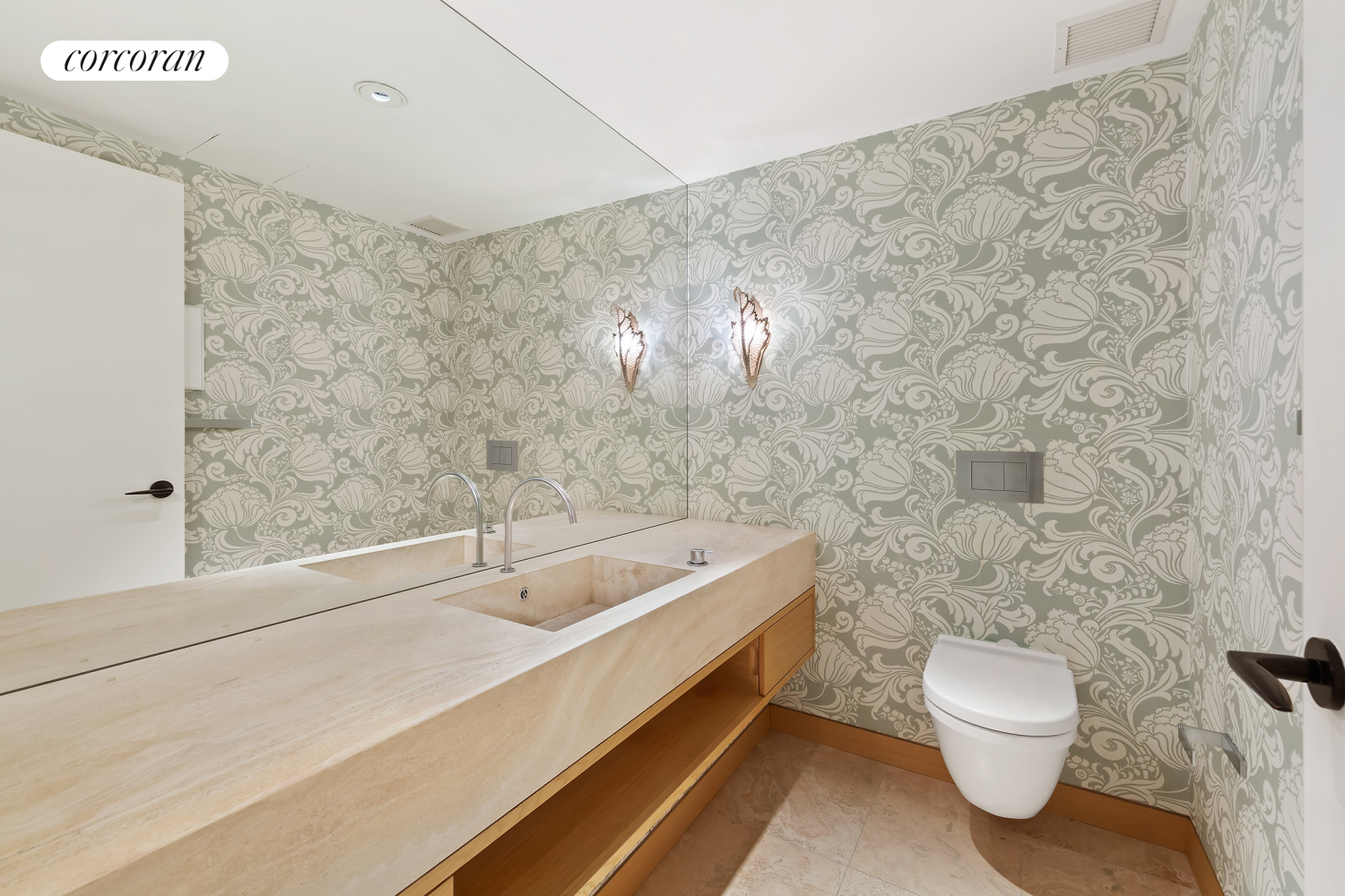 #12 photo, 50 GRAMERCY Park N, 맨해튼 Gramercy Park , NY 10010