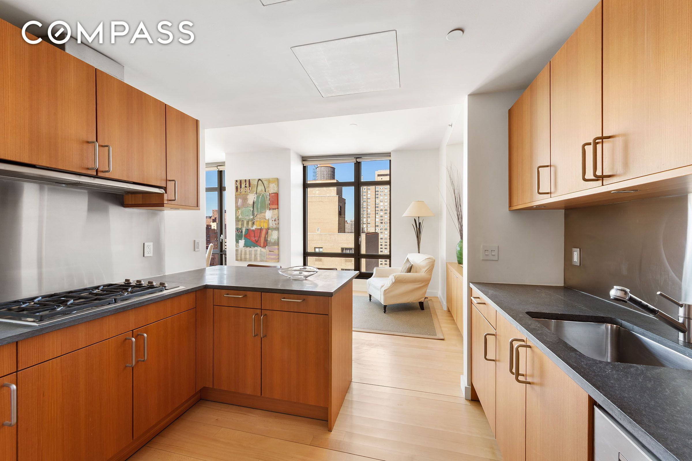 #7 photo, 450 E 83rd Street, Upper East Side , NY 10028