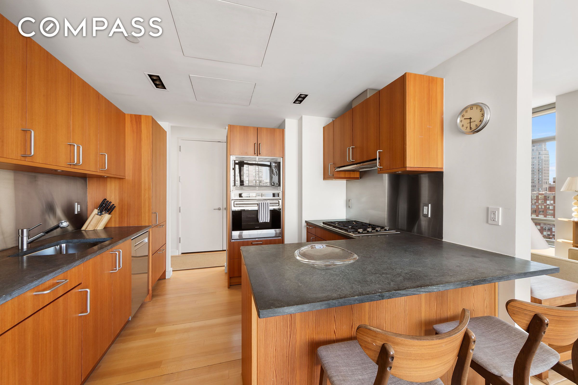 #8 photo, 450 E 83rd Street, Upper East Side , NY 10028