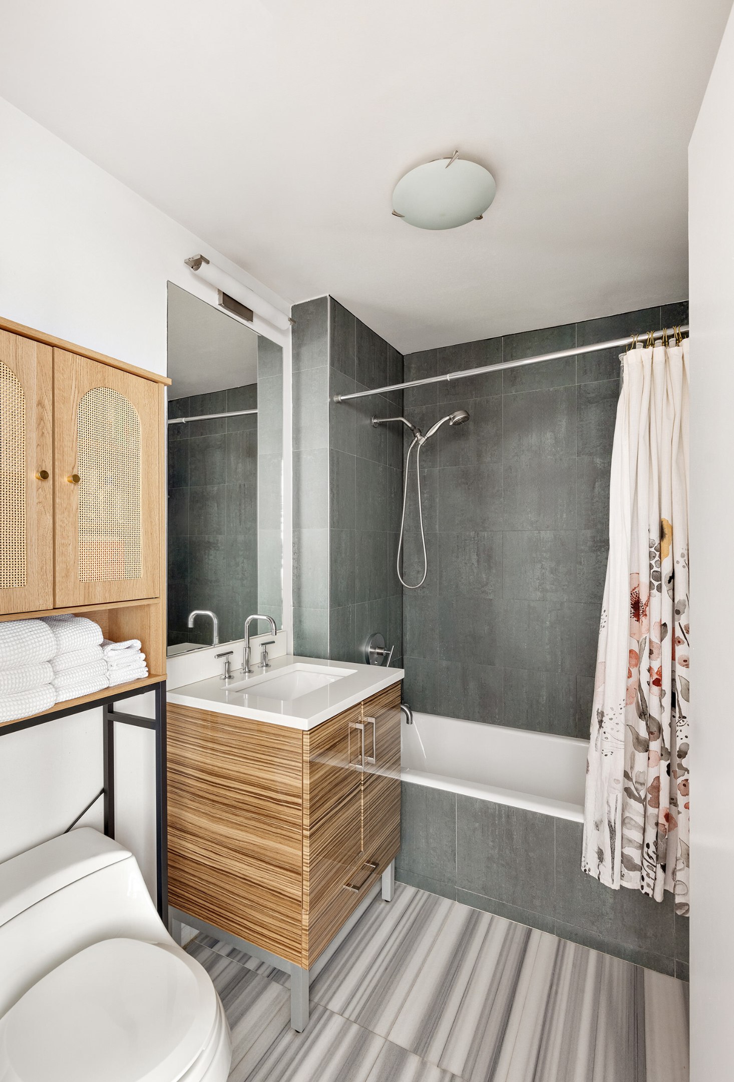 #6 photo, 2-40 51st Avenue, কুইন্‌স Hunters Point , NY 11101